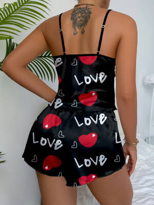Aşk Temalı Kalp Desenli Siyah Saten Şortlu Gecelik Takım - 2