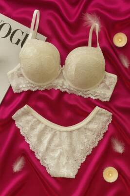 Beyaz Dantelli Push Up Sütyen Takımı - hepimiz alalım
