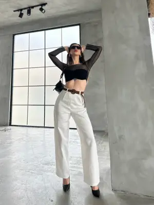 Beyaz Pantolon – Şık ve Modern Kadın Modeli - 