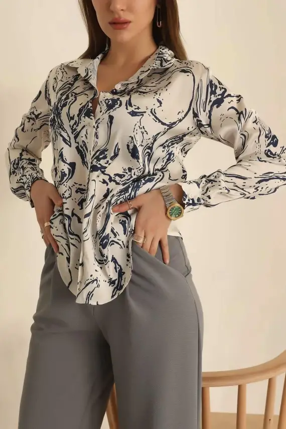 Kadın Desenli Saten Gömlek – Şık ve Modern Tasarım - 1