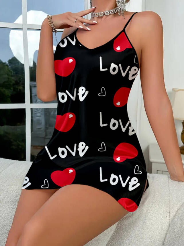 Love Desenli Siyah Saten Gecelik - 2