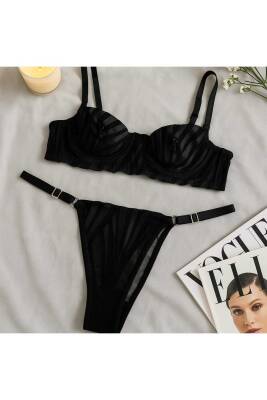 Şık Siyah Transparan Dantelli Sütyen ve Tanga Takımı - 3