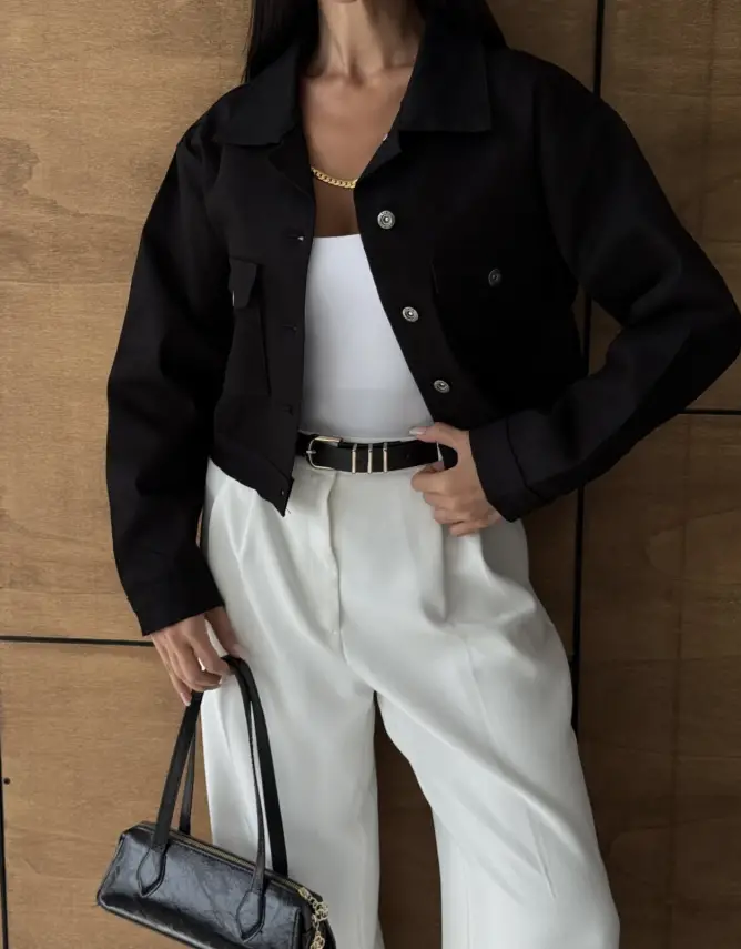 Siyah Crop Kadın Ceket | Şık ve Modern Kombinlerin Vazgeçilmezi - 1