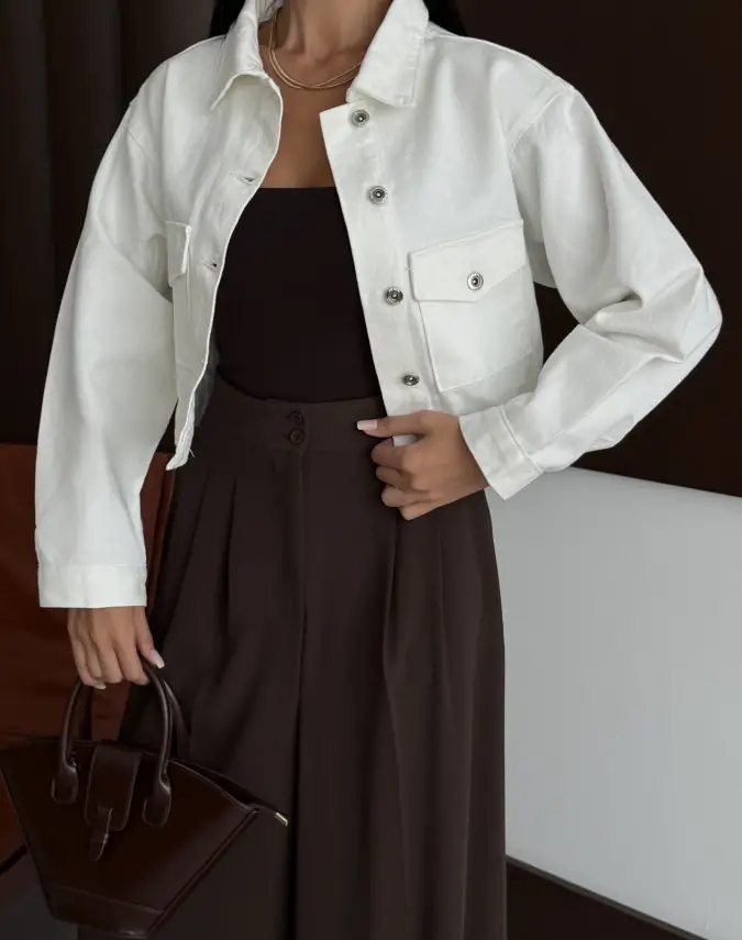 Siyah Crop Kadın Ceket | Şık ve Modern Kombinlerin Vazgeçilmezi - 3