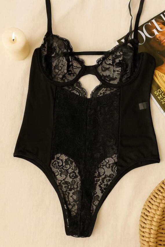 Siyah Dantel Detaylı Transparan Destekli Body Büstiyer - 1