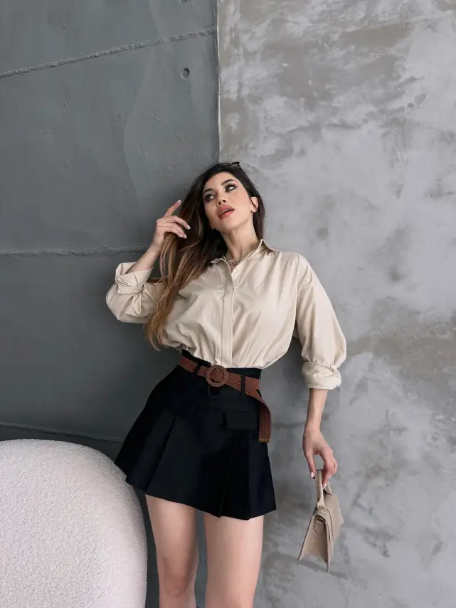 Şık Siyah Şort Etek – Modern ve Rahat Kadın Modeli - 1