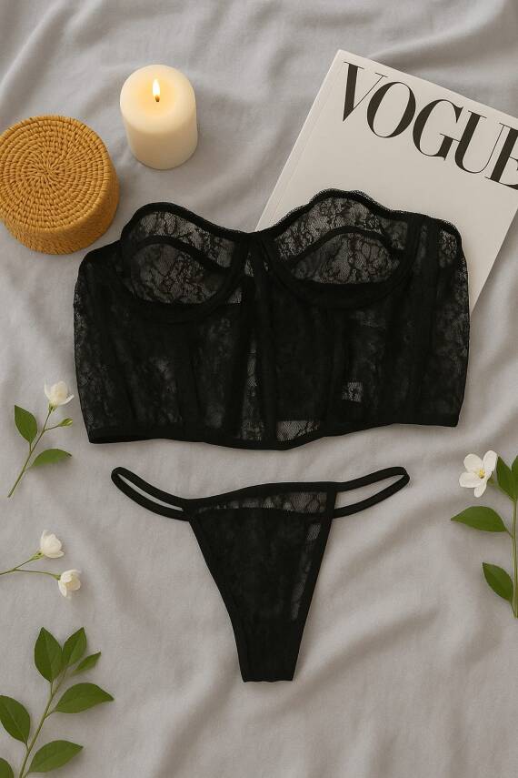 Siyah Transparan Dantel Büstiyer ve Tanga İç Giyim Takımı - 1