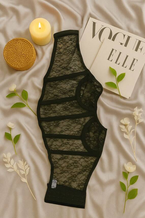 Siyah Transparan Dantel Büstiyer ve Tanga İç Giyim Takımı - 2