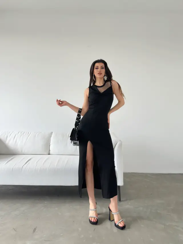 Yırtmaçlı Siyah Elbise – Zarif ve Şık Uzun Kadın Elbise Modeli - 1