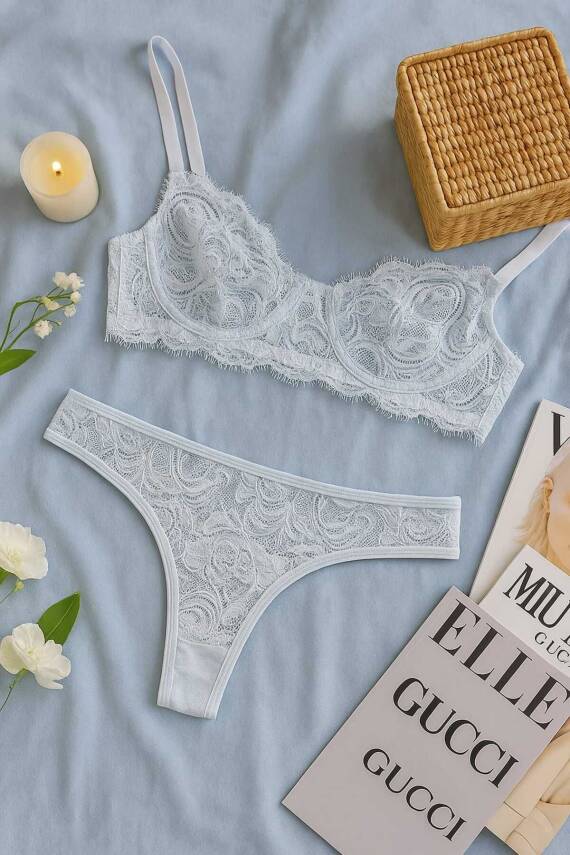 Zarif Dantelli Bralet ve String Külot Takımı - 1